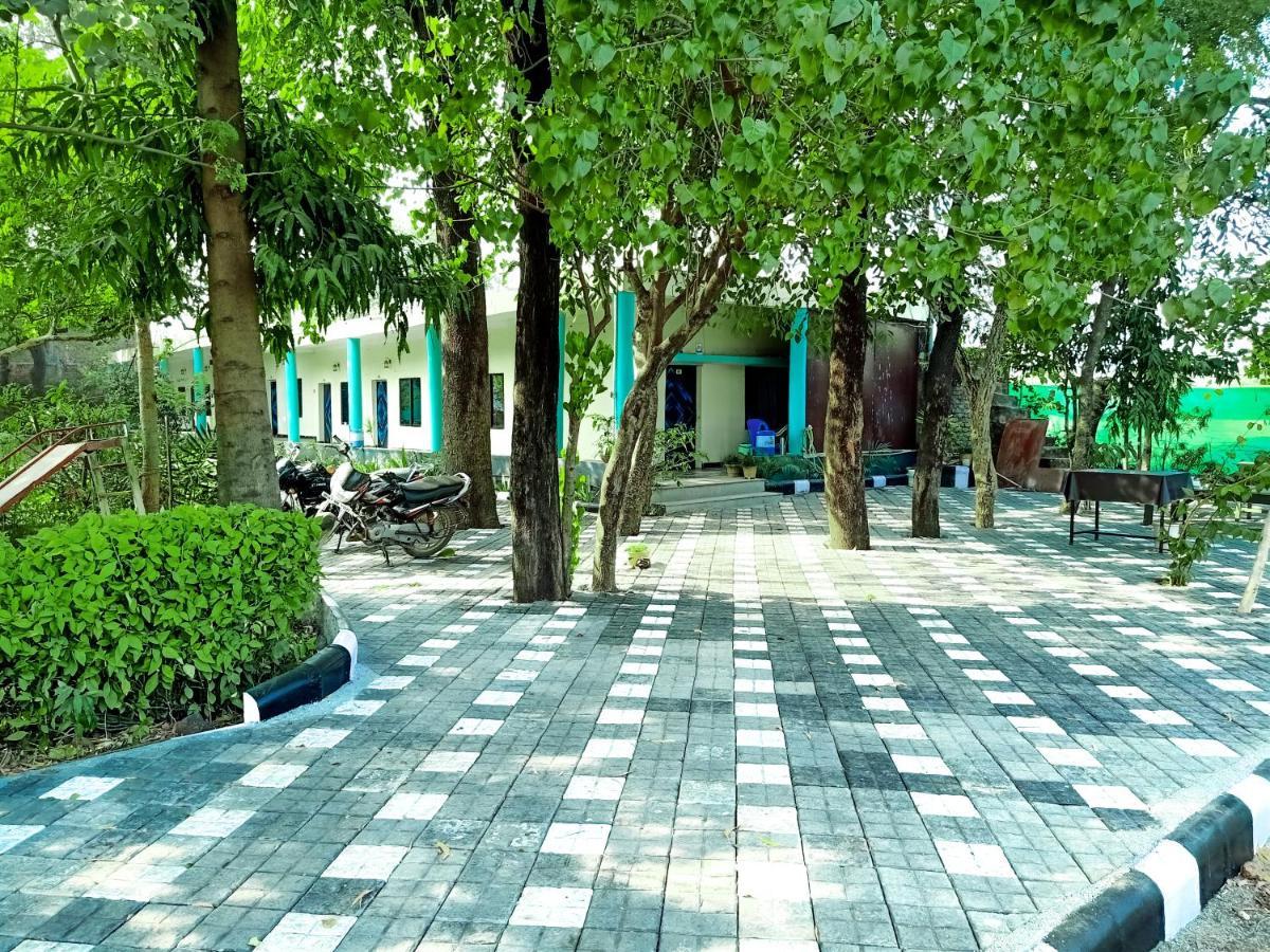Hotel Green Park Jabalpur Ngoại thất bức ảnh